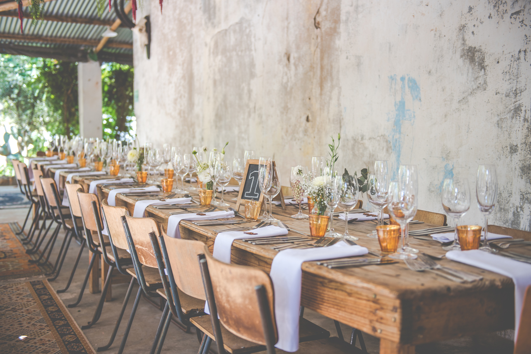 Rustic Style Outdoors Wedding Table Setting 